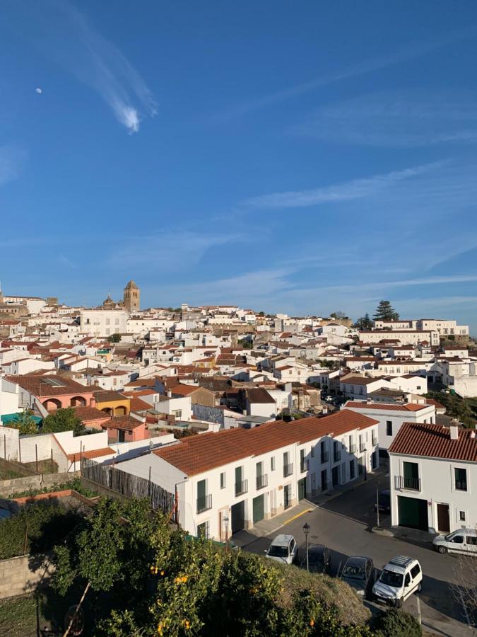 Ferienwohnung Buhardilla Rustica Mirando A Santa Catalina Jerez De Los Caballeros Exterior foto